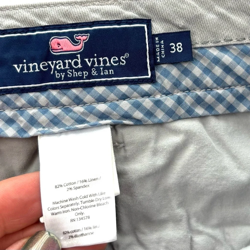 Vineyard Vines Gray Flat Front Classic Gray Men's Cotton Chino Shorts Size 38